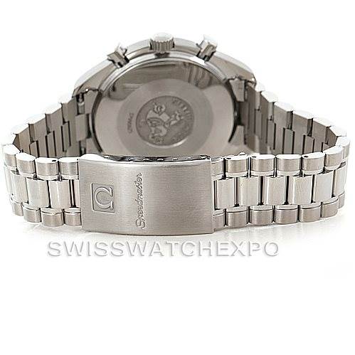 The image shows the back view of an Omega Speedmaster 3510.50.00 Men
s Stainless Steel Black Dial 3510.50.00 Men
s Stainless Steel Black Dial watch, displaying the clasp and bracelet.
