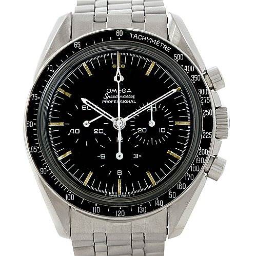 This image shows a front view of an Omega Speedmaster Men
s Stainless Steel Black Dial Men
s Stainless Steel Black Dial watch, highlighting the dial, bezel, and stainless steel bracelet.