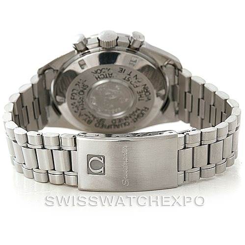 The image shows the back view of an Omega Speedmaster 145.022 Men
s Stainless Steel Black Dial 145.022 Men
s Stainless Steel Black Dial watch, highlighting the clasp and bracelet.