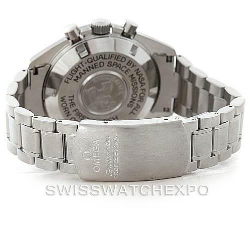 The image shows the back side of an Omega Speedmaster 3570.50.00 Men
s Stainless Steel Black Dial 3570.50.00 Men
s Stainless Steel Black Dial watch, focusing on the clasp and case back.