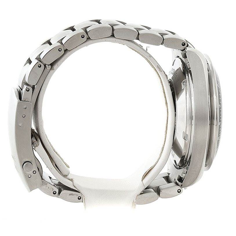 The image shows a side view of an Omega Speedmaster 3210.51.00 Men
s Stainless Steel Black Dial 3210.51.00 Men
s Stainless Steel Black Dial watch, highlighting the bracelet and case.