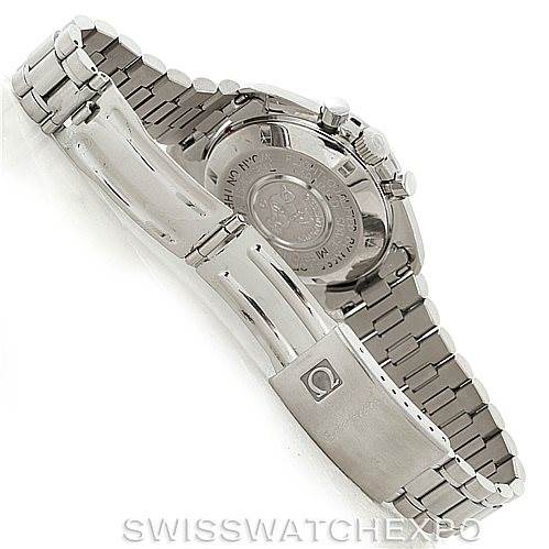 This image shows the back and bracelet of an Omega Speedmaster Men
s Stainless Steel Black Dial Men
s Stainless Steel Black Dial watch, including the clasp and case back.