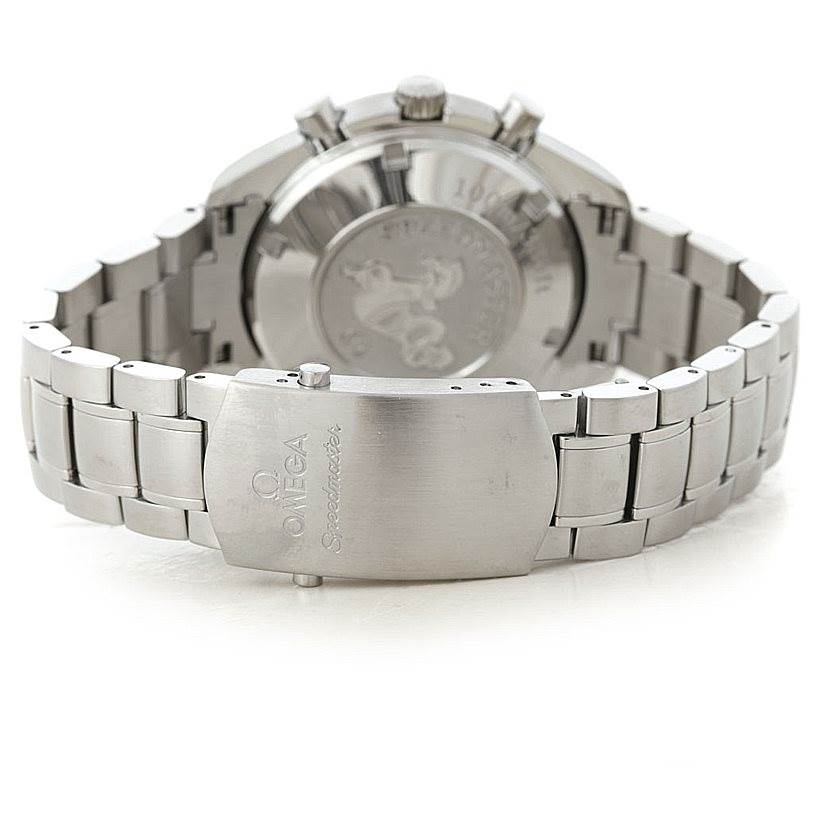 This image shows the rear view of the Omega Speedmaster 3210.52.00 Men
s Stainless Steel Black Dial 3210.52.00 Men
s Stainless Steel Black Dial, focusing on its stainless steel bracelet and clasp.