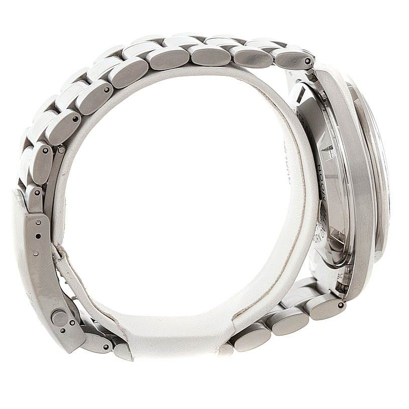 The image shows a side profile of the Omega Speedmaster Men
s Stainless Steel Black Dial Men
s Stainless Steel Black Dial watch, highlighting the metal bracelet and watch case.