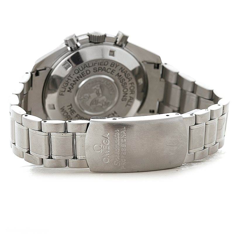 The image shows the backside and clasp of the Omega Speedmaster 48365704 Men
s Stainless Steel Black Dial 48365704 Men
s Stainless Steel Black Dial watch and its stainless steel bracelet.