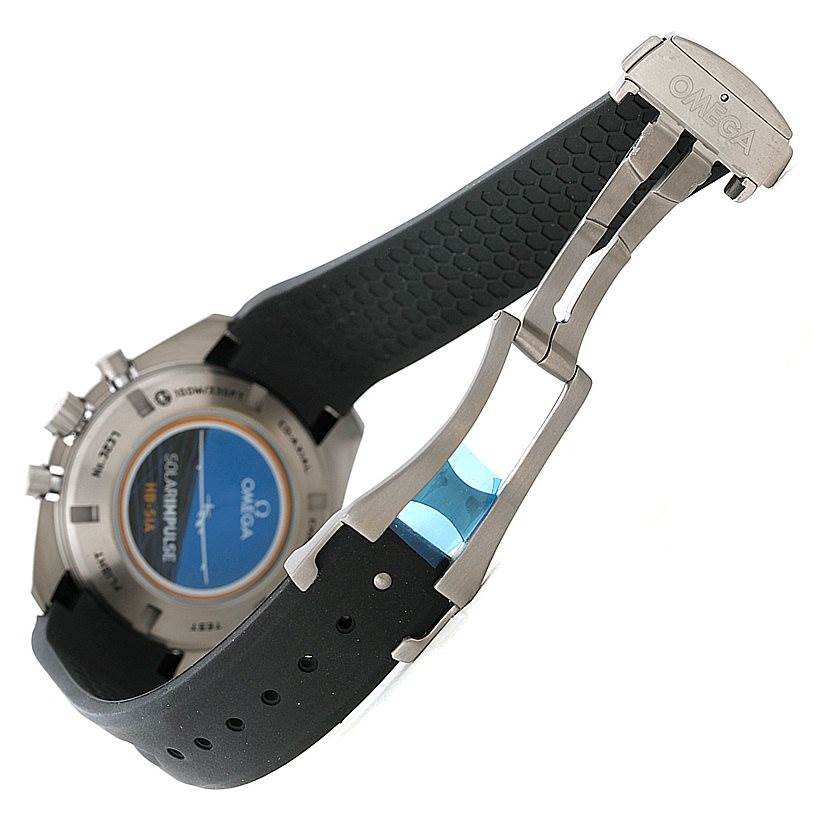 This image shows the back view of an Omega Speedmaster 321.92.44.52.01.001 Men
s Titanium Black Dial 321.92.44.52.01.001 Men
s Titanium Black Dial watch with its clasp and rubber strap fully opened.