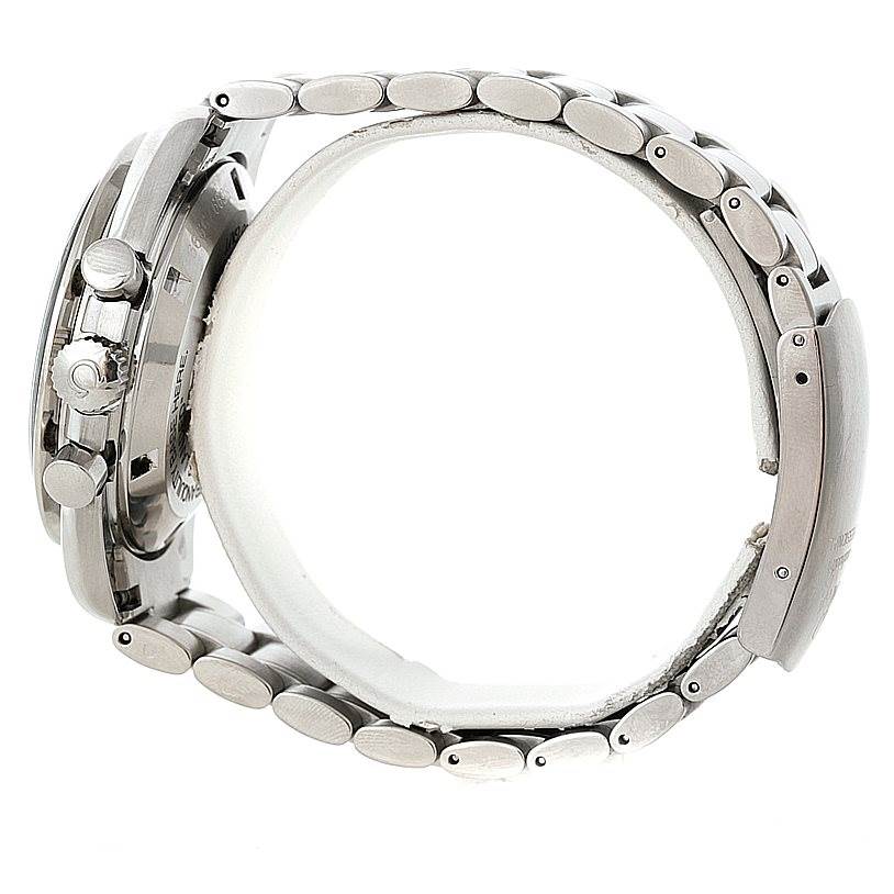 This image shows a side view of an Omega Speedmaster 3560.50.00 Men
s Stainless Steel Black Dial 3560.50.00 Men
s Stainless Steel Black Dial watch, highlighting its case thickness, crown, pushers, and metal bracelet.