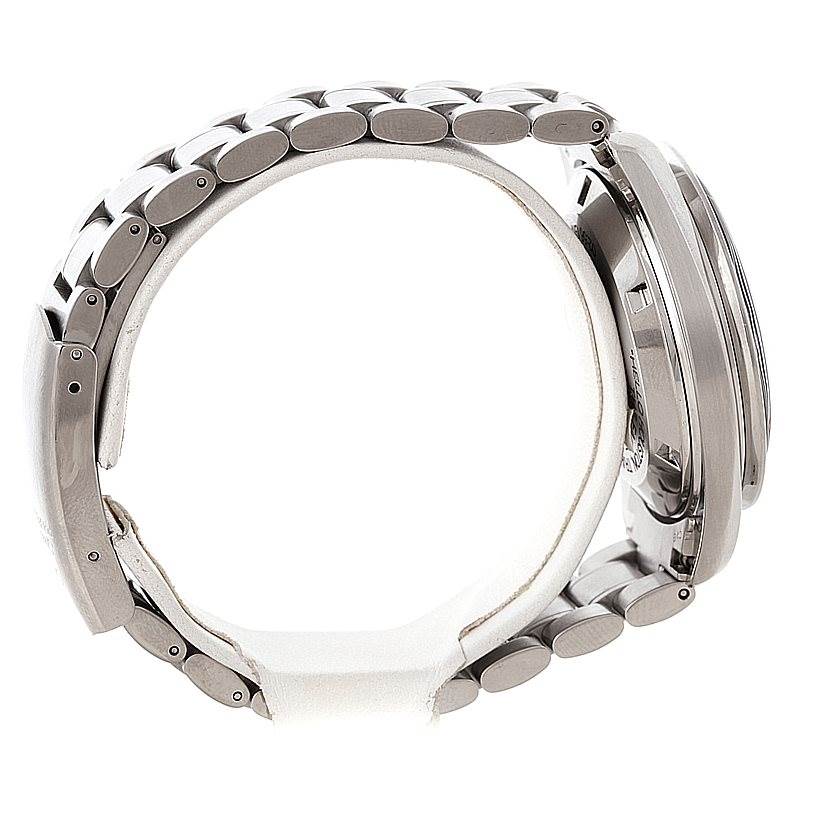 This image shows a side view of the Omega Speedmaster 3560.50.00 Men
s Stainless Steel Black Dial 3560.50.00 Men
s Stainless Steel Black Dial watch, highlighting the bracelet and case.