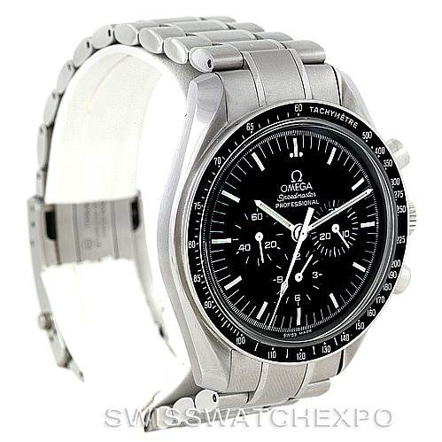 This image shows an angled view of an Omega Speedmaster 3570.50.00 Men
s Stainless Steel Black Dial 3570.50.00 Men
s Stainless Steel Black Dial watch, highlighting its face, bezel, buttons, and metal band.