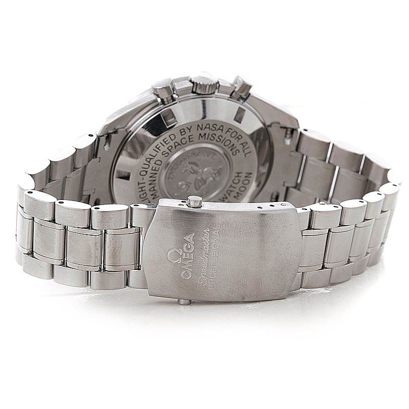 This image shows a rear view of the Omega Speedmaster 3570.50.00 Men
s Stainless Steel Black Dial 3570.50.00 Men
s Stainless Steel Black Dial watch, highlighting its clasp and engraved case back.