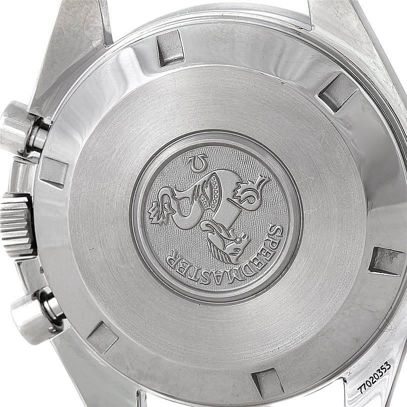 The image shows the back case of the Omega Speedmaster 3594.50.00 Men
s Stainless Steel Black Dial 3594.50.00 Men
s Stainless Steel Black Dial watch, highlighting its emblem and case back details.