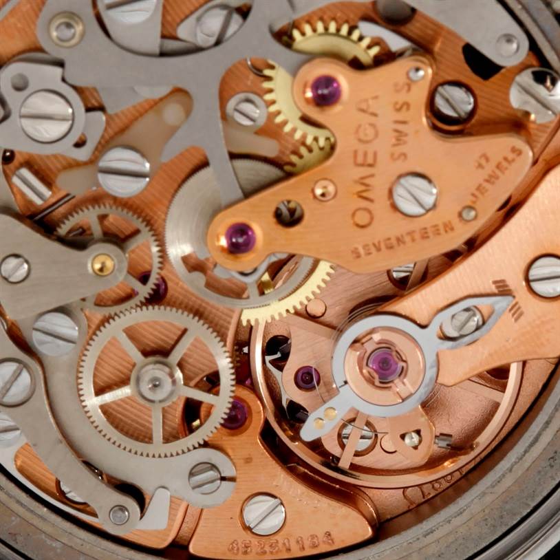 This image shows a close-up of the internal mechanical movement of the Omega Speedmaster Men
s Stainless Steel Black Dial Men
s Stainless Steel Black Dial watch.