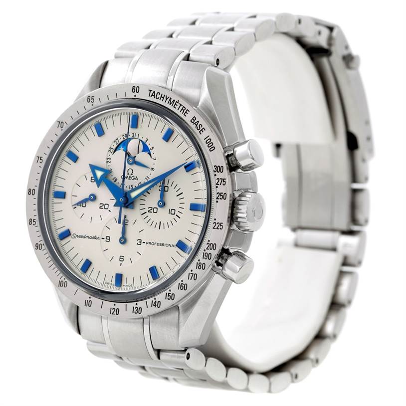 The Omega Speedmaster 3575.20.00 Men
s Stainless Steel White Dial 3575.20.00 Men
s Stainless Steel White Dial watch is shown at a three-quarter angle, displaying the dial, bracelet, and side push buttons.