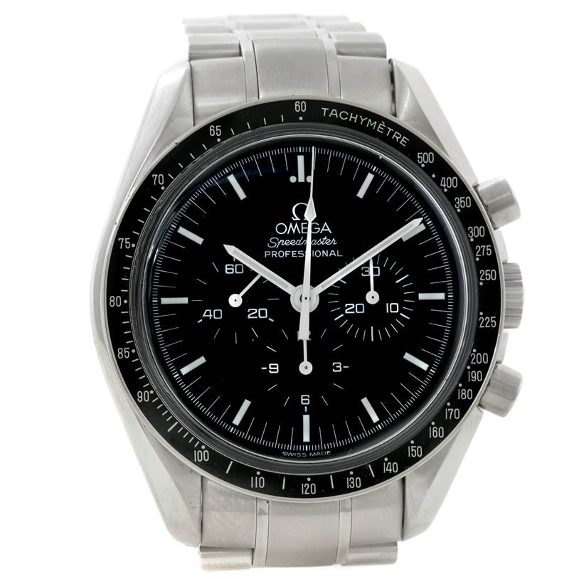 The image shows a front view of an Omega Speedmaster 3570.50.00 Men
s Stainless Steel Black Dial 3570.50.00 Men
s Stainless Steel Black Dial watch, highlighting its dial, bezel, and metal bracelet.