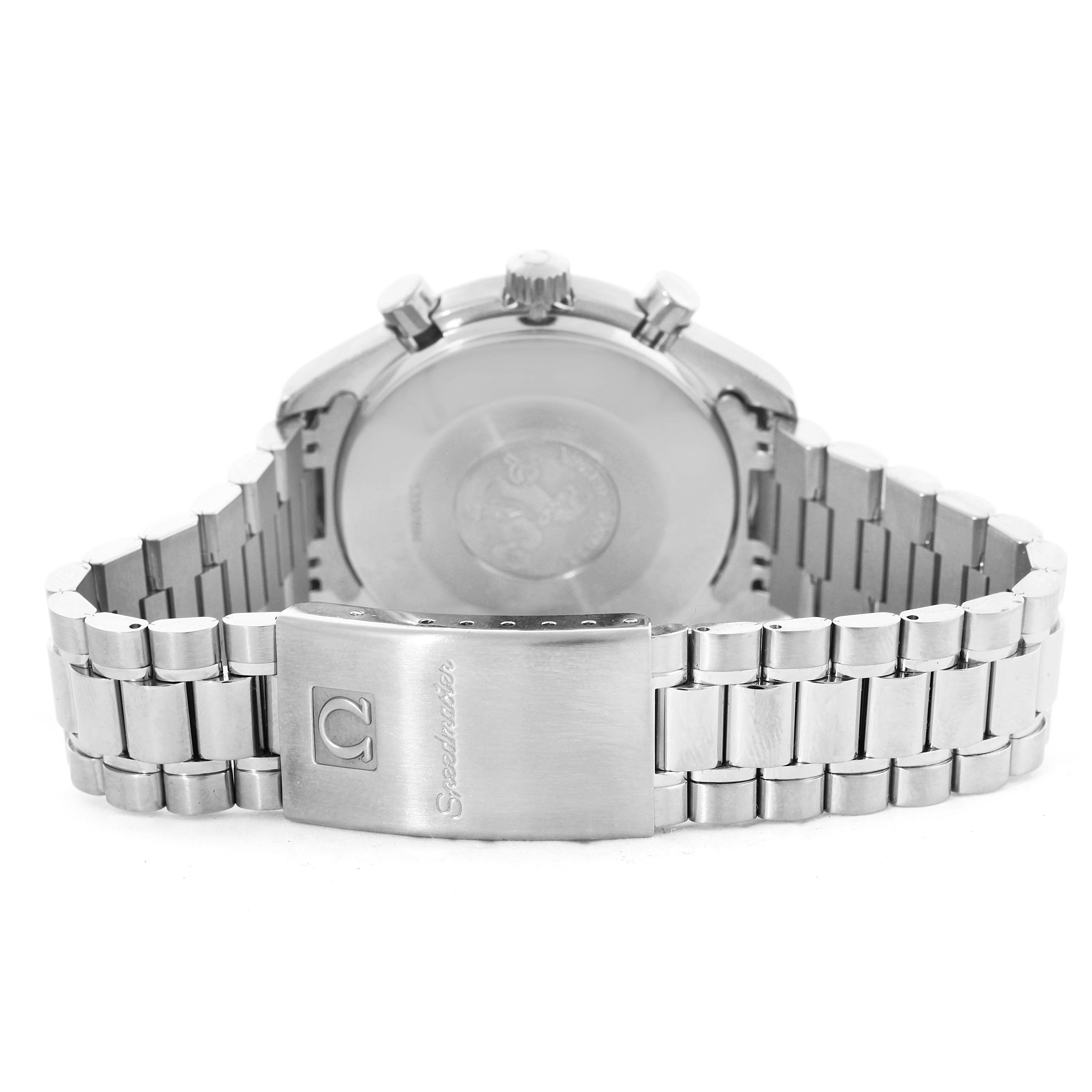 The image shows the back view of an Omega Speedmaster 3510.50.00 Men
s Stainless Steel Black Dial 3510.50.00 Men
s Stainless Steel Black Dial, featuring its clasp, bracelet, and caseback.