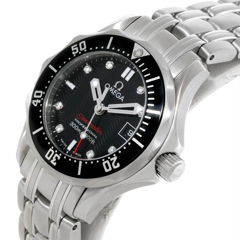 The image shows an angled close-up of an Omega Speedmaster 3539.50.00 Men
s Stainless Steel Black Dial 3539.50.00 Men
s Stainless Steel Black Dial watch, displaying the face, bezel, crown, and part of the metal bracelet.