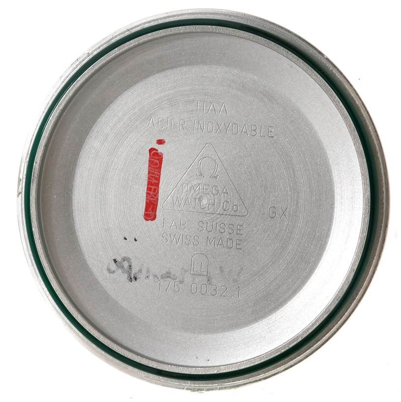 This is the case back of an Omega Speedmaster 3510.50.00 Men
s Stainless Steel Black Dial 3510.50.00 Men
s Stainless Steel Black Dial watch, shown from the inside.