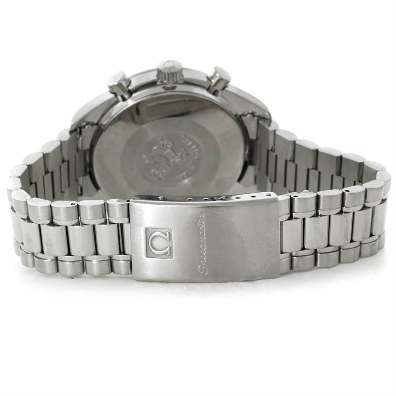 The image shows the back view of an Omega Speedmaster 3510.50.00 Men
s Stainless Steel Black Dial 3510.50.00 Men
s Stainless Steel Black Dial watch, focusing on the clasp and bracelet.