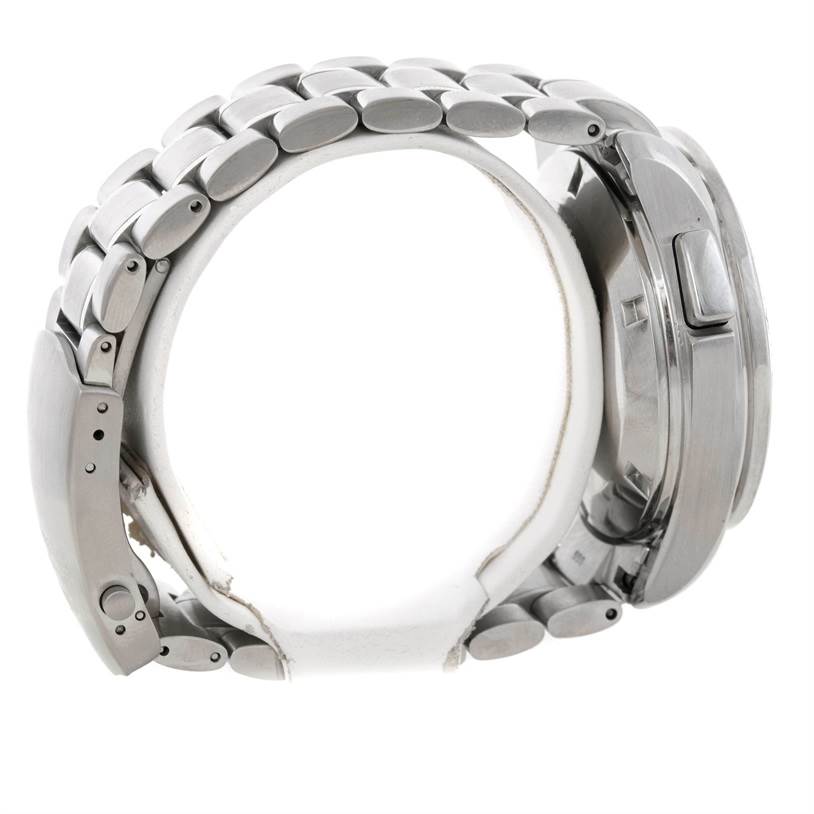 This image shows the side view of an Omega Speedmaster 3540.50.00 Men's Stainless Steel Black Dial 3540.50.00 Men's Stainless Steel Black Dial wristwatch, highlighting the bracelet and the case.