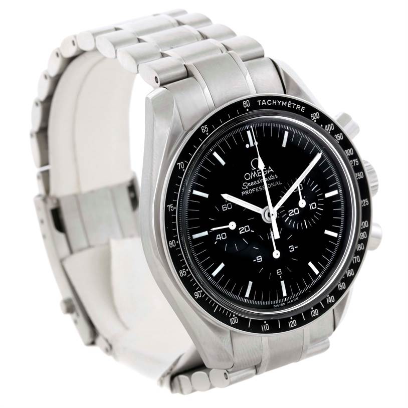 The photo shows the Omega Speedmaster 3570.50.00 Men
s Stainless Steel Black Dial 3570.50.00 Men
s Stainless Steel Black Dial watch from a three-quarter angle, highlighting its face, bezel, and stainless steel bracelet.