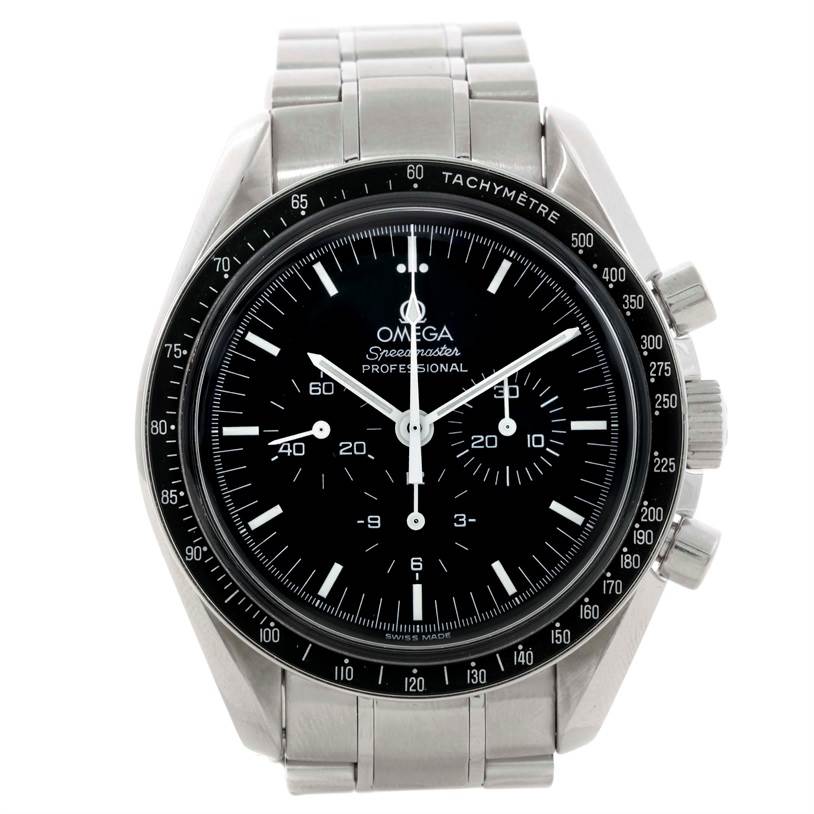 This image shows the Omega Speedmaster 3570.50.00 Men
s Stainless Steel Black Dial 3570.50.00 Men
s Stainless Steel Black Dial watch from a front view, highlighting its face, bezel, and metal bracelet.