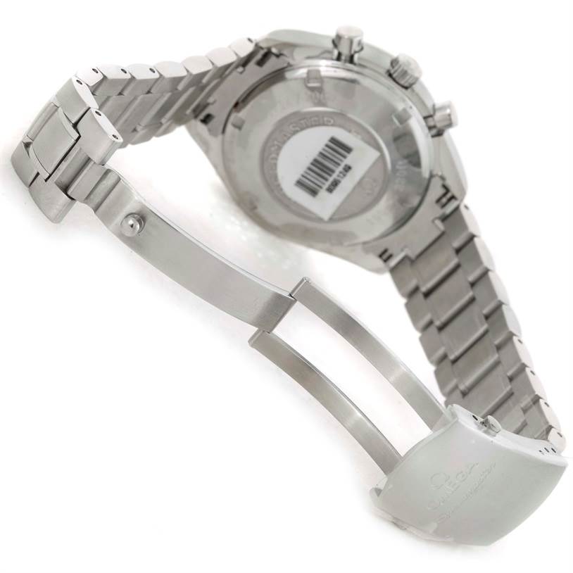 The image shows the back view and clasp of an Omega Speedmaster 323.30.40.40.02.001 Men
s Stainless Steel White Dial 323.30.40.40.02.001 Men
s Stainless Steel White Dial watch, focusing on the metal bracelet and deployment clasp.