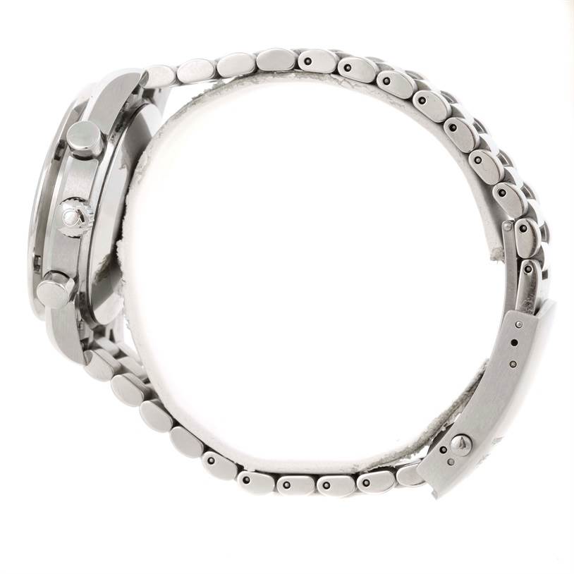 The image shows the side profile of an Omega Speedmaster 3539.50.00 Men
s Stainless Steel Black Dial 3539.50.00 Men
s Stainless Steel Black Dial watch, focusing on the case, crown, pushers, and metal bracelet.