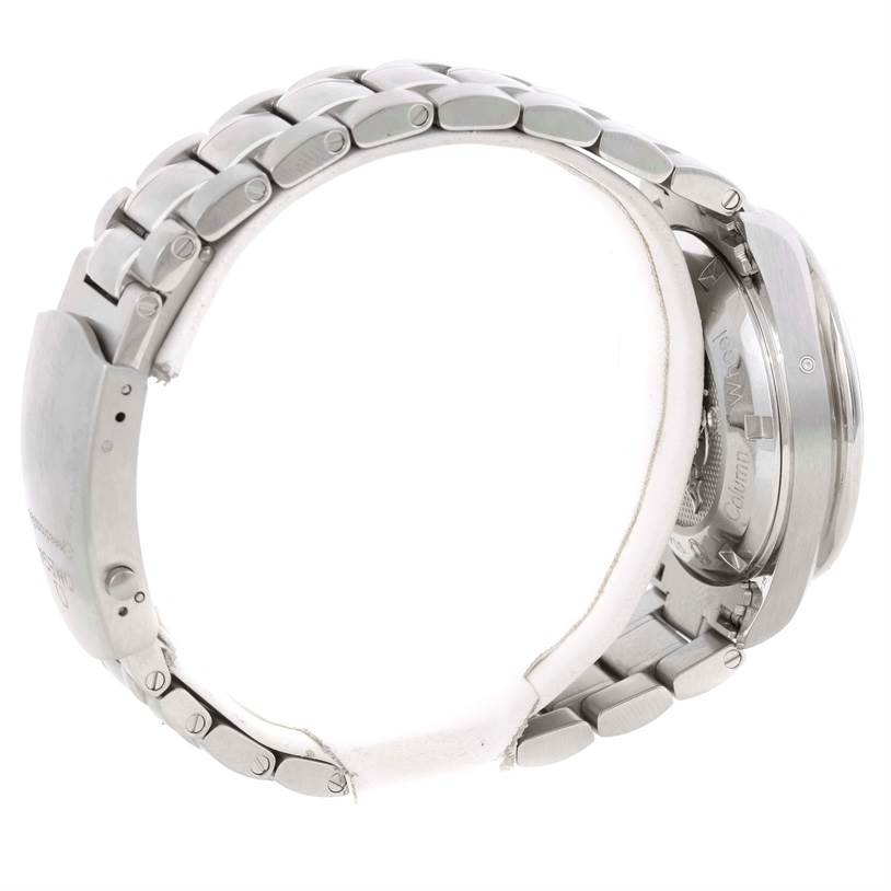 This image shows the side view of an Omega Speedmaster 326.30.40.50.01.001 Men
s Stainless Steel Black Dial 326.30.40.50.01.001 Men
s Stainless Steel Black Dial watch focusing on its metal bracelet and case back.