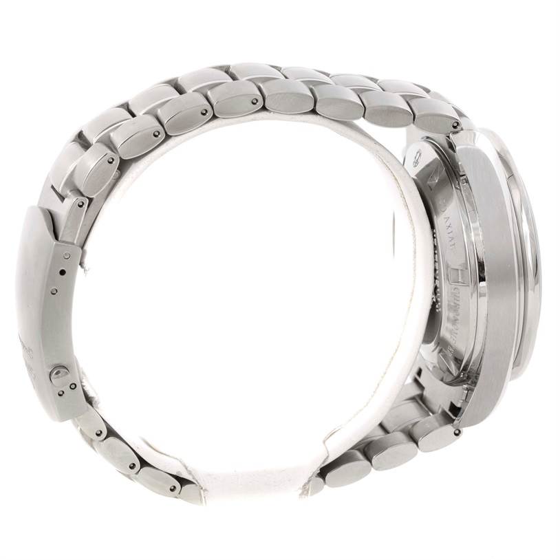 This image shows a side view of the bracelet and case back of an Omega Speedmaster 321.30.44.52.01.001 Men
s Stainless Steel Black Dial 321.30.44.52.01.001 Men
s Stainless Steel Black Dial watch.