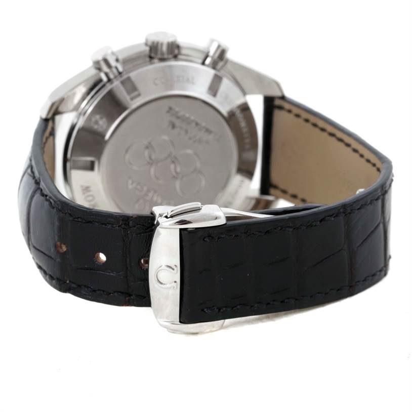 The image shows the back case, crown, pushers, and strap with clasp of the Omega Speedmaster 321.33.44.52.01.001 Men
s Stainless Steel Black Dial 321.33.44.52.01.001 Men
s Stainless Steel Black Dial.