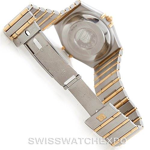This image shows the back of an Omega Constellation 1202.30.00 Men
s Steel and Gold (two tone) Silver Dial 1202.30.00 Men
s Steel and Gold (two tone) Silver Dial watch, focusing on the bracelet and clasp.