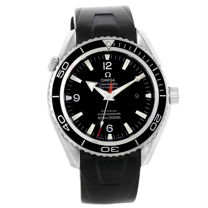 The image shows a front view of the Omega Planet Ocean 2907.50.91 Men
s Stainless Steel Black Dial 2907.50.91 Men
s Stainless Steel Black Dial watch, highlighting its dial, bezel, and rubber strap.