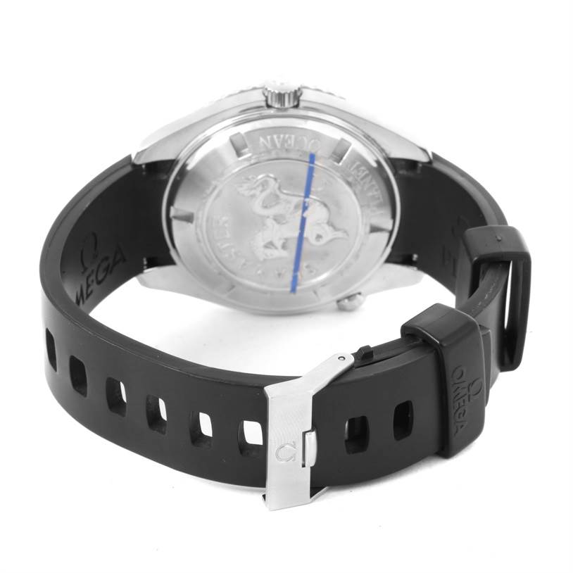 The image shows the back view of an Omega Planet Ocean 2901.50.91 Men
s Stainless Steel Black Dial 2901.50.91 Men
s Stainless Steel Black Dial watch, highlighting its case back, crown, and rubber strap with buckle.