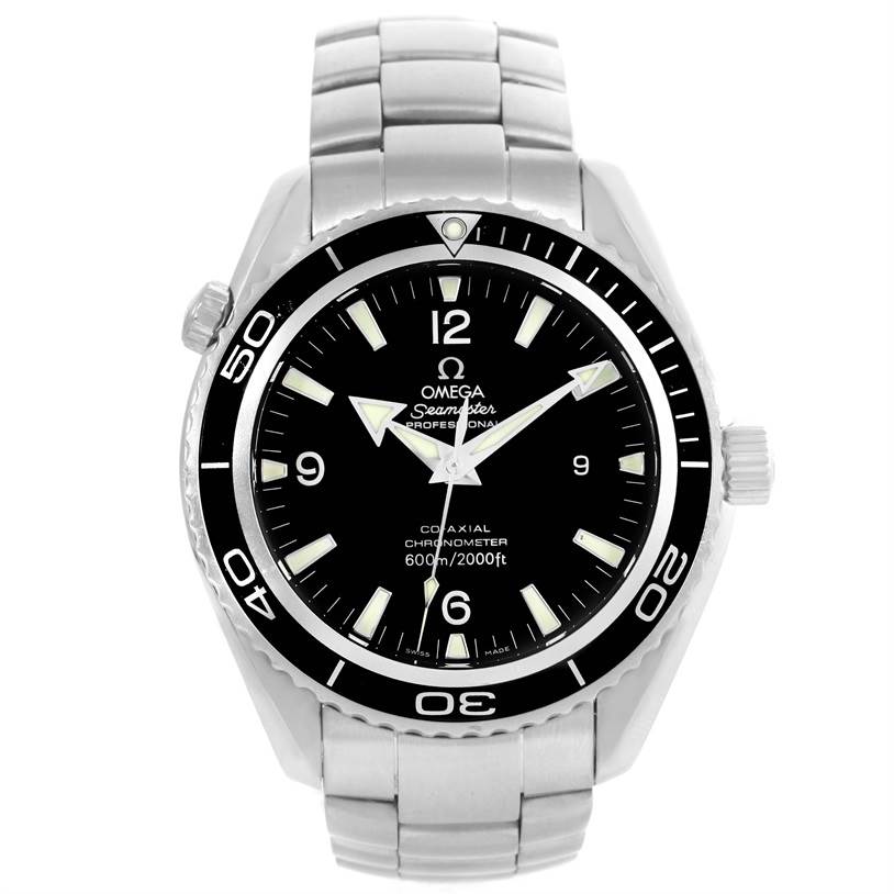 The image shows a front view of the Omega Planet Ocean 2200.50.00 Men
s Stainless Steel Black Dial 2200.50.00 Men
s Stainless Steel Black Dial watch, highlighting its dial, bezel, and metallic bracelet.