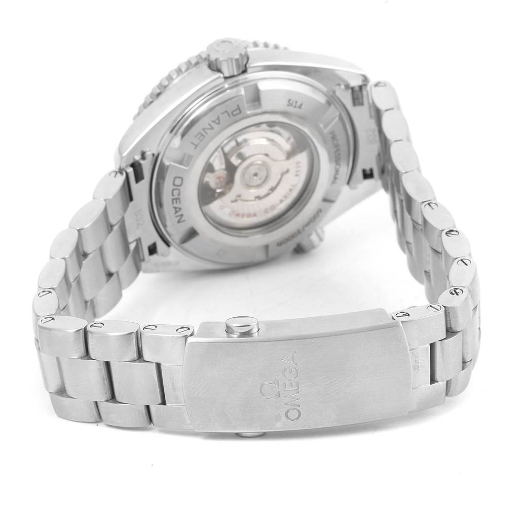 This image shows the back view of an Omega Planet Ocean 232.30.38.20.01.002 Men
s Stainless Steel Black Dial 232.30.38.20.01.002 Men
s Stainless Steel Black Dial watch, focusing on the transparent case back and metal bracelet.