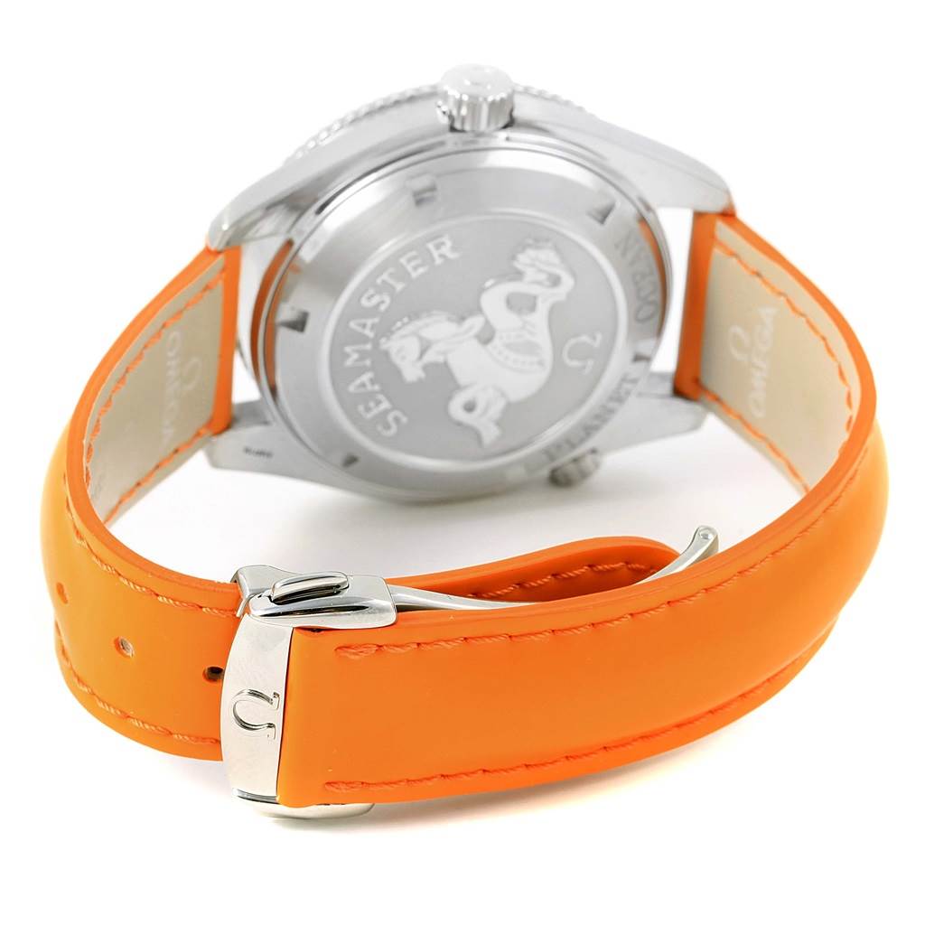 This image shows the back case and clasp of the Omega Planet Ocean 2909.50.83 Men
s Stainless Steel Black Dial 2909.50.83 Men
s Stainless Steel Black Dial watch, featuring an orange strap.