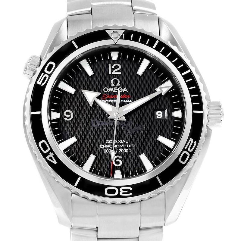 The image shows a front view of the Omega Seamaster Planet Ocean watch, displaying its face, bezel, and bracelet.