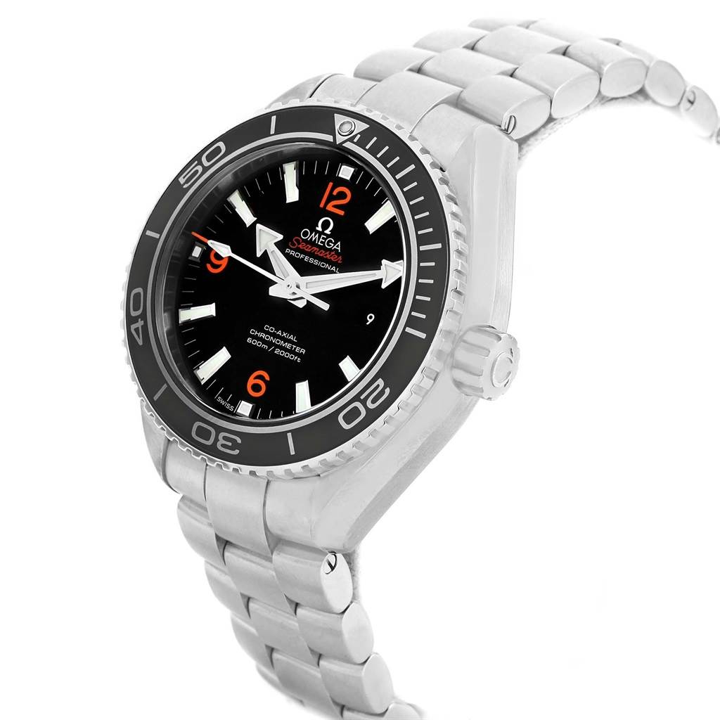 The image shows a side angle of an Omega Planet Ocean 232.30.46.21.01.003 Men
s Stainless Steel Black Dial 232.30.46.21.01.003 Men
s Stainless Steel Black Dial watch, featuring the bezel, dial, crown, and stainless steel bracelet.