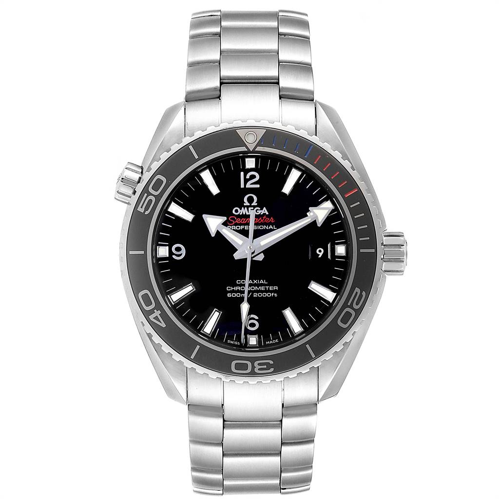 The image shows a front view of the Omega Planet Ocean 522.30.46.21.01.001 Men
s Stainless Steel Black Dial 522.30.46.21.01.001 Men
s Stainless Steel Black Dial watch, displaying its dial, bezel, and stainless steel bracelet.