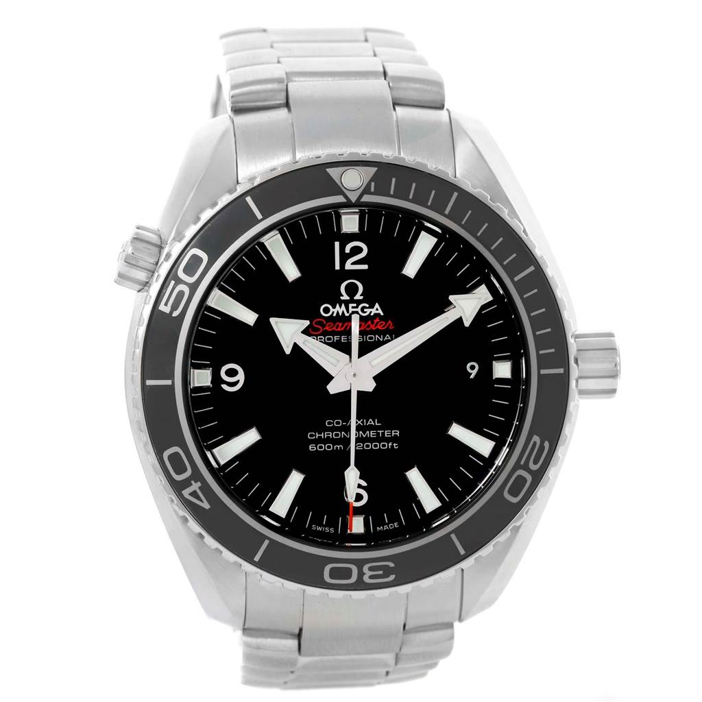 The image shows a frontal view of the Omega Seamaster Planet Ocean watch, highlighting the dial, bezel, and metal bracelet.