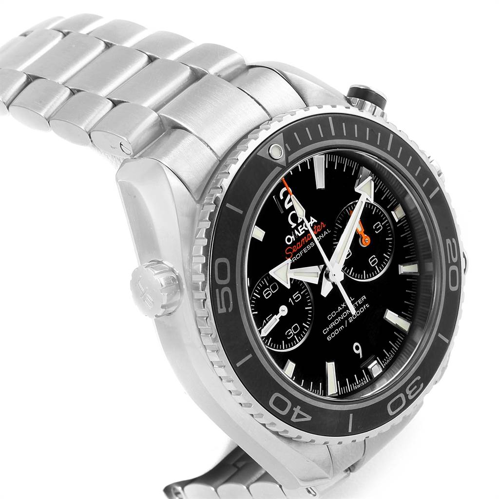 The image shows a side angle of the Omega Planet Ocean 232.30.42.21.01.003 Men
s Stainless Steel Black Dial 232.30.42.21.01.003 Men
s Stainless Steel Black Dial watch, highlighting the bezel, dial, and metal bracelet.