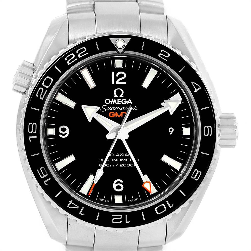 The image shows a frontal view of the Omega Seamaster Planet Ocean GMT watch.