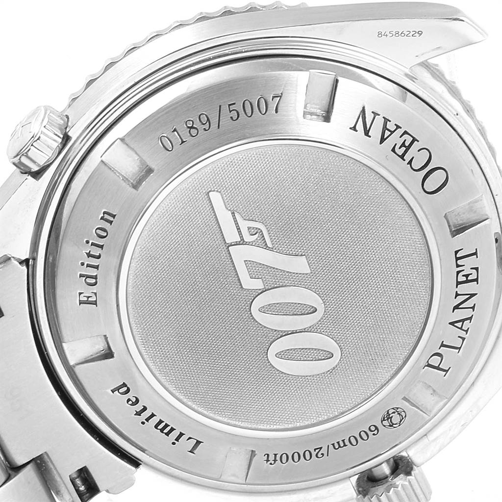 This image shows the case back of an Omega Planet Ocean 222.30.46.20.01.001 Men
s Stainless Steel Black Dial 222.30.46.20.01.001 Men
s Stainless Steel Black Dial 007 Limited Edition watch, highlighting its serial number and limited edition details.