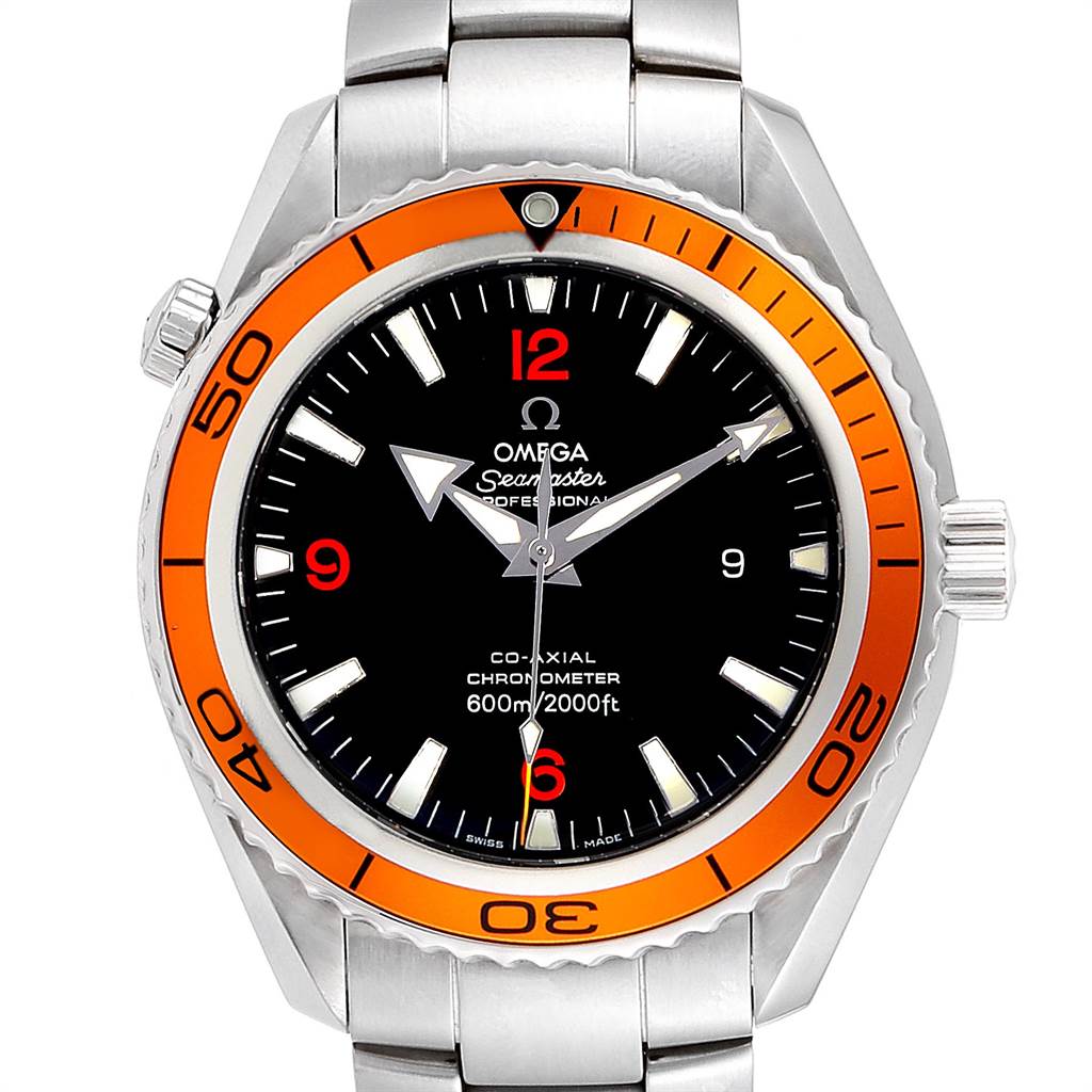 The image shows a front view of the Omega Planet Ocean 2208.50.00 Men
s Stainless Steel Black Dial 2208.50.00 Men
s Stainless Steel Black Dial watch, highlighting its orange bezel, black dial, and stainless steel bracelet.