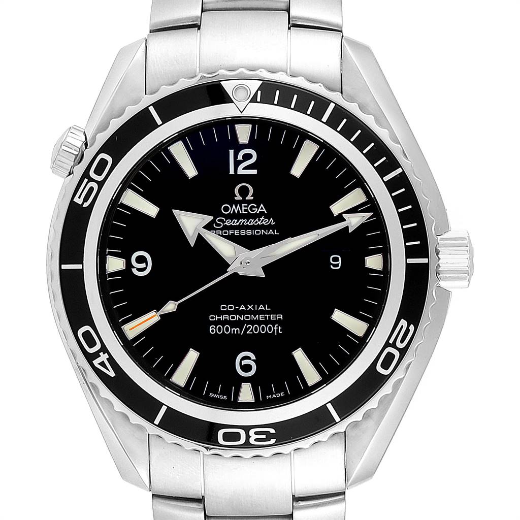 The image shows the front view of the Omega Seamaster Planet Ocean with its bezel, dial, hands, and bracelet clearly visible.