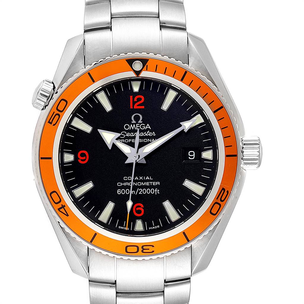 The image shows a frontal view of the Omega Planet Ocean 2209.50.00 Men
s Stainless Steel Black Dial 2209.50.00 Men
s Stainless Steel Black Dial watch, highlighting its dial, bezel, and date window.