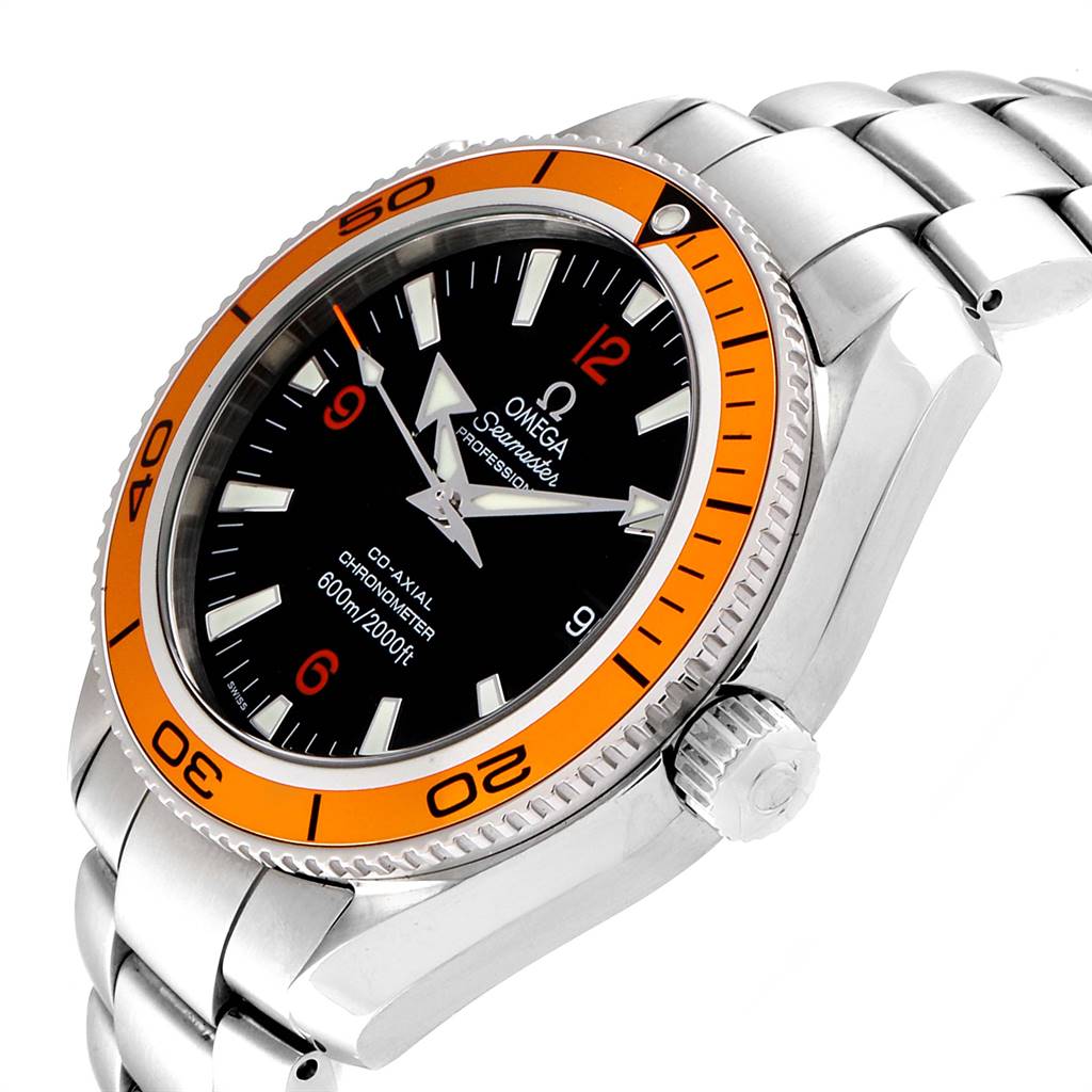 This image shows a side angle view of the Omega Planet Ocean 2209.50.00 Men
s Stainless Steel Black Dial 2209.50.00 Men
s Stainless Steel Black Dial watch, highlighting the bezel, dial, crown, and bracelet.