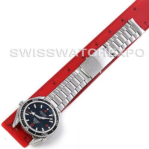 This image shows the Omega Planet Ocean 2209.50.00 Men
s Stainless Steel Black Dial 2209.50.00 Men
s Stainless Steel Black Dial watch from an overhead angle, highlighting the full bracelet and clasp.