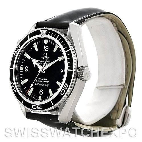 The image shows a side angle of the Omega Planet Ocean 2901.50.81 Men
s Stainless Steel Black Dial 2901.50.81 Men
s Stainless Steel Black Dial, highlighting its black dial, bezel, and strap, along with the crown and case.