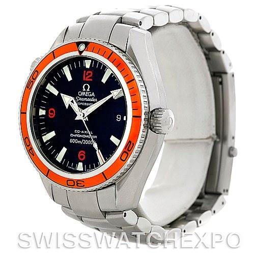 The image shows an Omega Planet Ocean 2209.50.00 Men
s Stainless Steel Black Dial 2209.50.00 Men
s Stainless Steel Black Dial watch, highlighting its face, bezel, crown, and stainless steel bracelet at an angle.